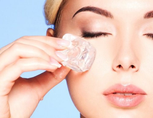 Tratamiento facial con hielo, la forma m&aacute;s r&aacute;pida y econ&oacute;mica de rejuvenecer la piel