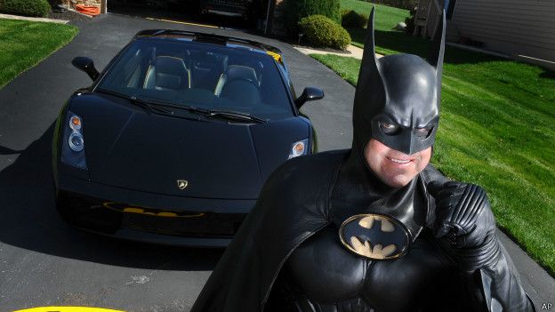  Leonard Robinson el m&aacute;s famoso imitador de Batman, muere atropellado.