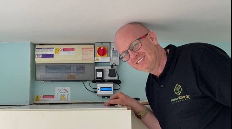 Una compa&ntilde;&iacute;a brit&aacute;nica innovadora aumenta incentivos para paneles solares de techo