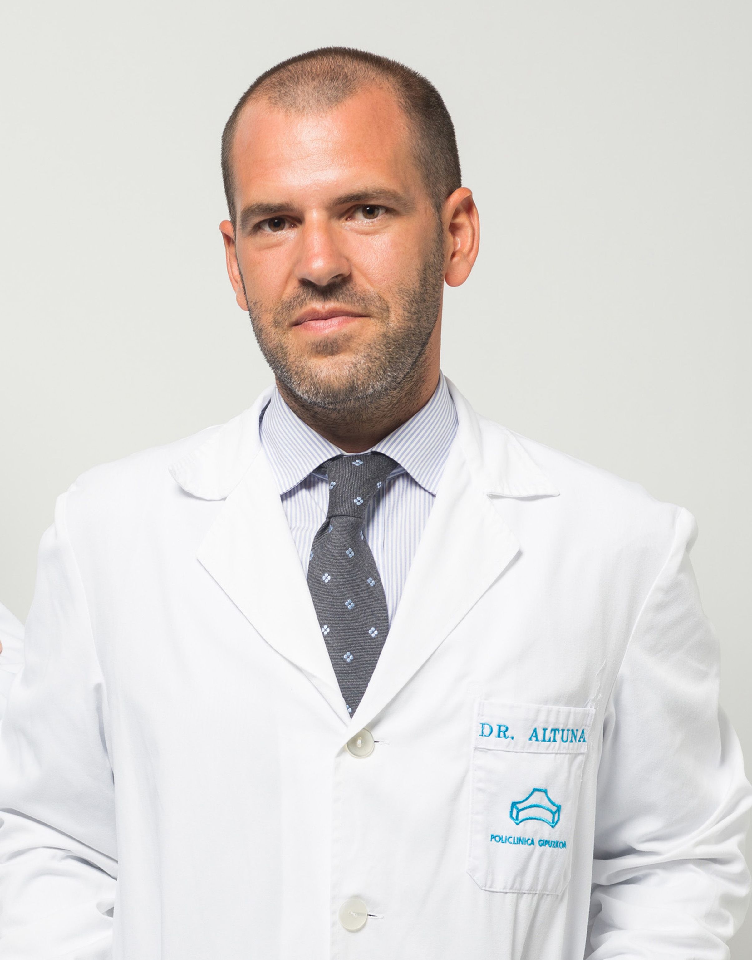 Xabier Altuna, otorrinolaring&oacute;logo: 'El implante coclear permite devolver audici&oacute;n a pacientes que, 