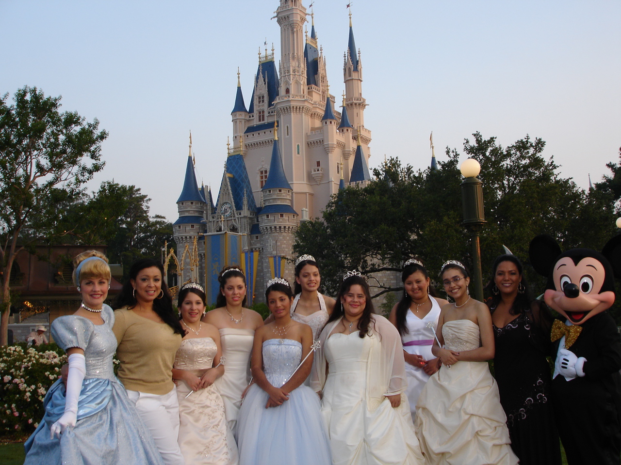  LA QUINCEA&Ntilde;ERA OF THE 21ST CENTURY