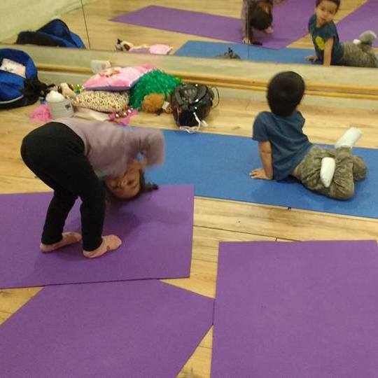 Por que Yoga en Familia y yoga para ni&ntilde;os? 