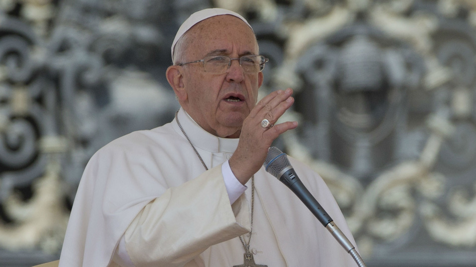 Pope Francis' iPad reportedly sold for $30,500 at charity auction