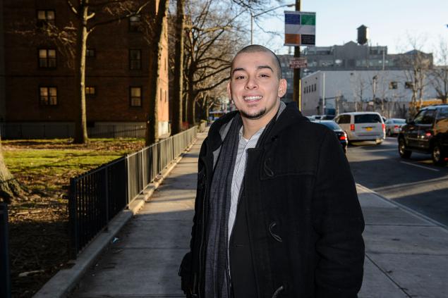 Man who gave shirt to homeless passenger: "It was a natural reaction to help, to do what i can" 