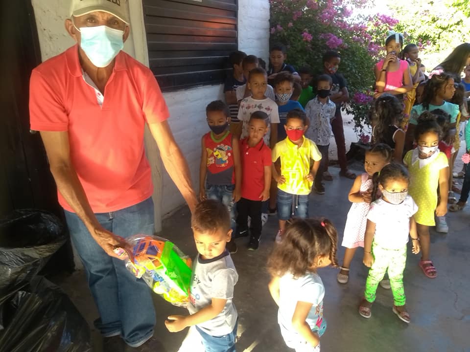  EL CONSEJO COMUNITARIO ZENOBIA OROZCO, HIZO ENTREGA DE AGUINALDO