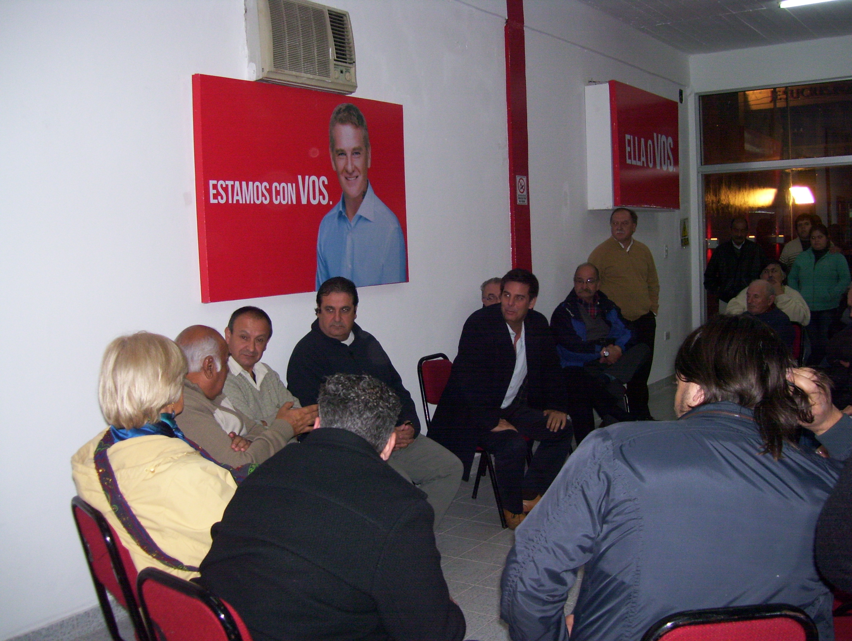  Atanasof:  Hay buena sinton&iacute;a con la gente 