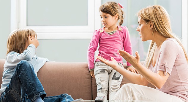  3 maneras en las que, sin saberlo, est&aacute;s destruyendo la autoestima de tus hijos