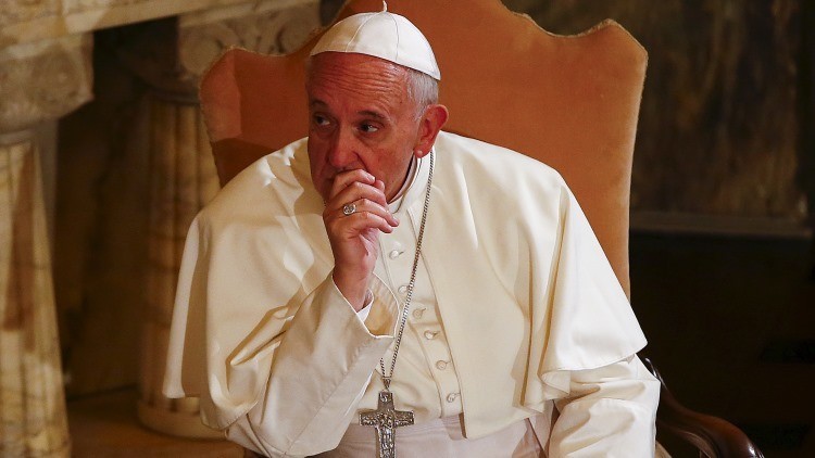 Iglesia Cat&oacute;lica proh&iacute;be esparcir cenizas de los difuntos o tenerlas en casa
