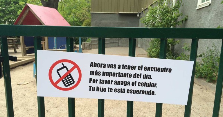 Padres de todo el mundo le aplauden al letrero en la guarder&iacute;a