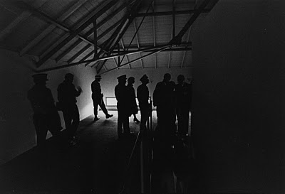 Sombras nada m&aacute;s: un cuento de dos demonios