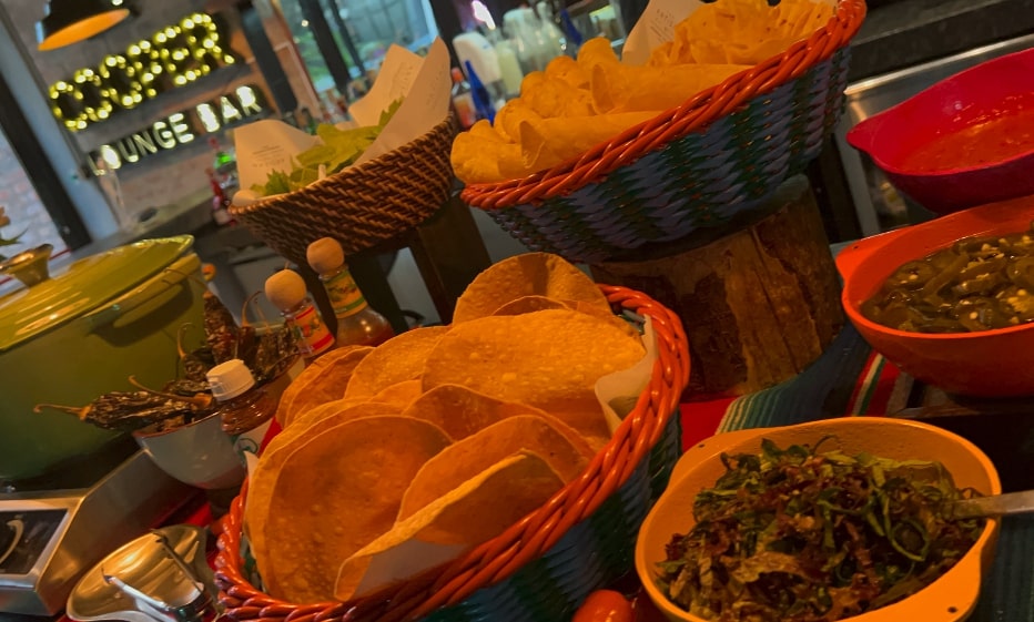 Del&eacute;itate con la riqueza culinaria mexicana en Tapas Night del The Artisan DC Hotel