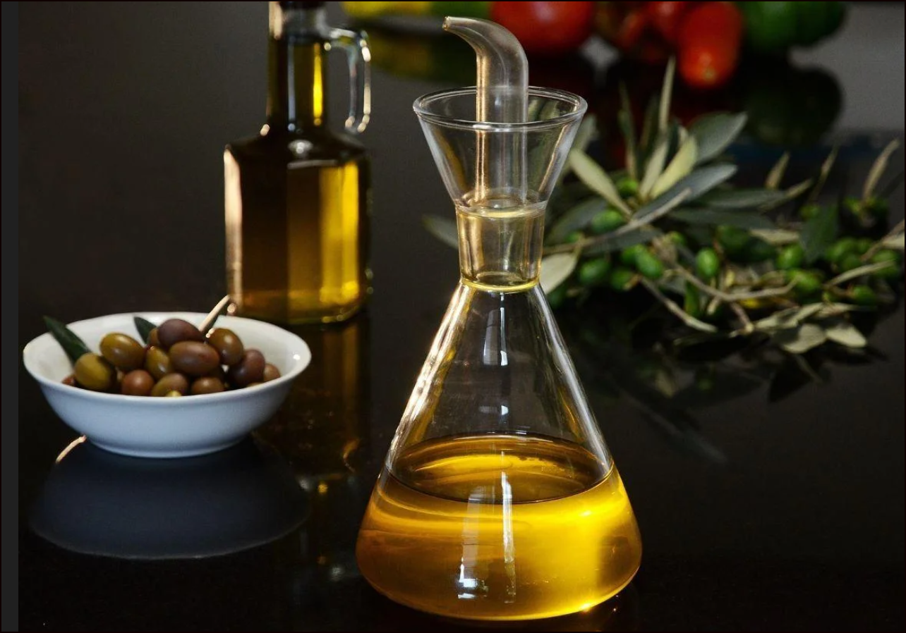  ACEITE DE OLIVA: M&aacute;xima recomendaci&oacute;n de ingesta para mayores y no mayores de 60 a&ntilde;os