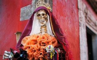Oraci&oacute;n para cualquier plegaria a la santa muerte
