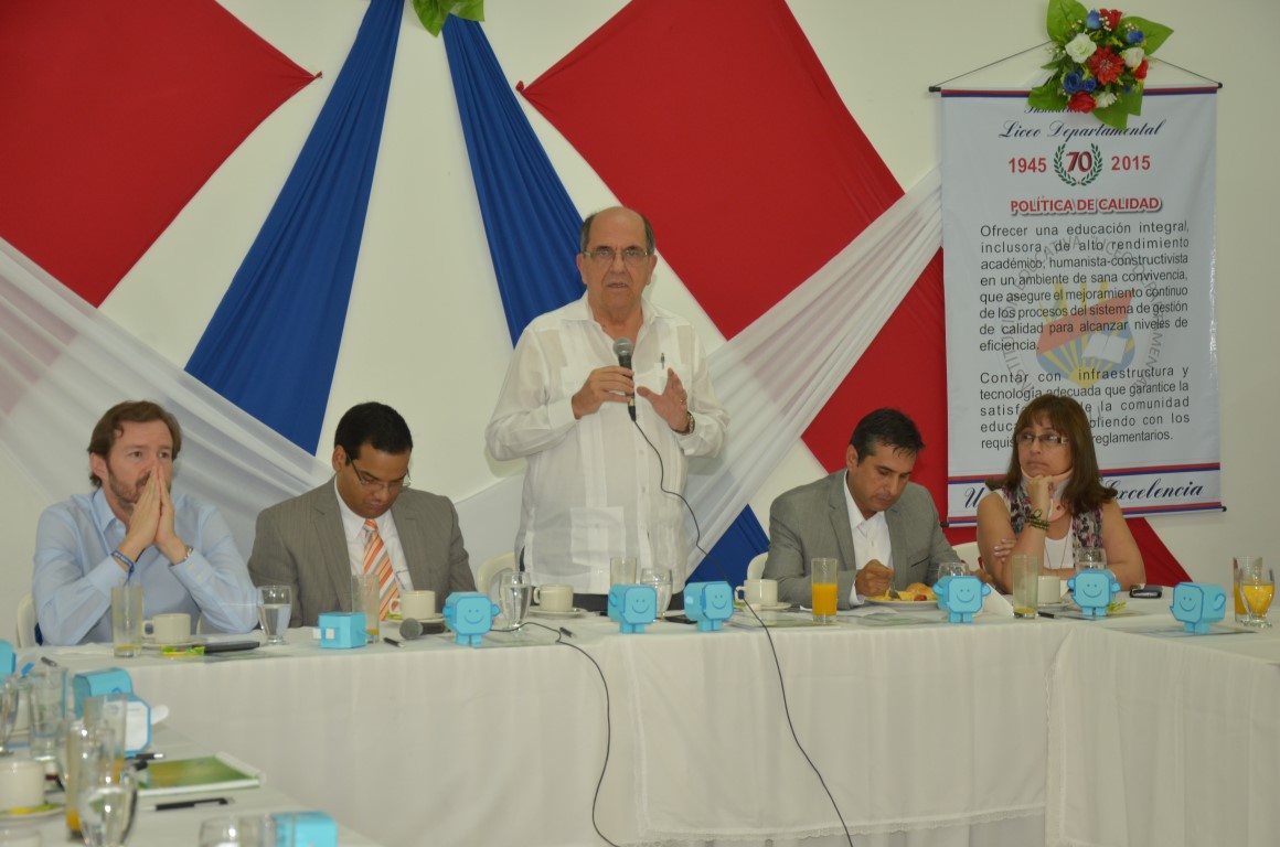 Alianza con empresarios ( Proyecto Tit@)