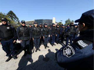 Once polic&iacute;as fueron arrestados por crimen de joven durante una fiesta en Mendoza