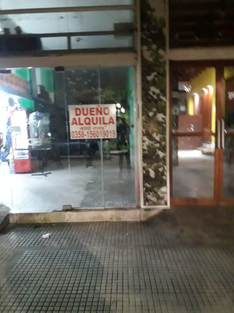 Se multiplican los locales vac&iacute;os 