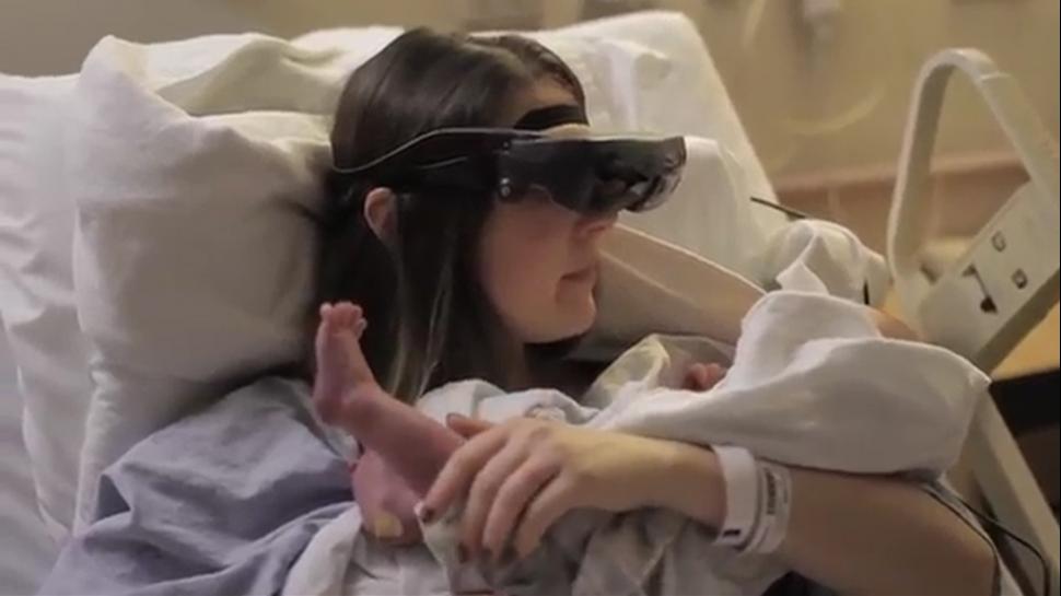 Milagro tecno: una mujer ciega puedo ver a su beb&eacute; gracias a gafas electr&oacute;nicas