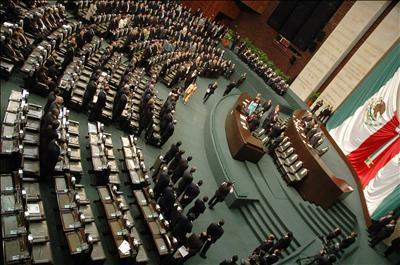 Aprueba el senado de Mexico la Reforma Economica, incrementando en un 10% el costo del dinero