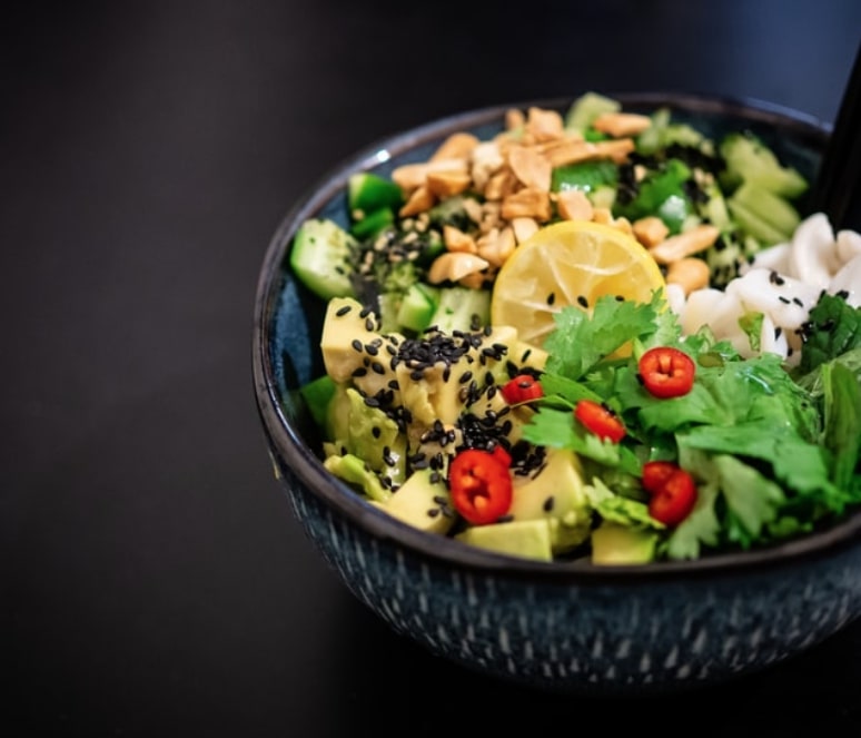 Del&eacute;itate con las opciones nutritivas y org&aacute;nicas del room service de The Artisan DC Hotel