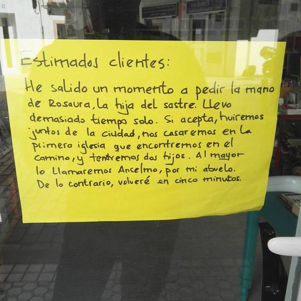 He salido un momento a pedir la mano de Rosaura