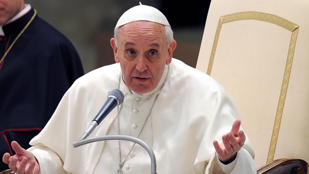 El peculiar cartel que el Papa Francisco colg&oacute; en el Vaticano