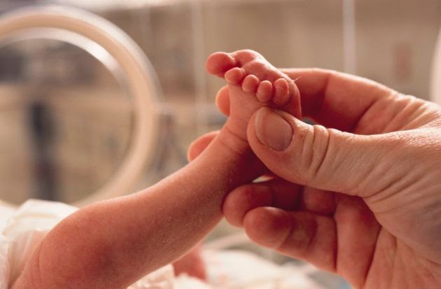 Esta beb&eacute; naci&oacute; 2 d&iacute;as despu&eacute;s de que su madre falleci&oacute;