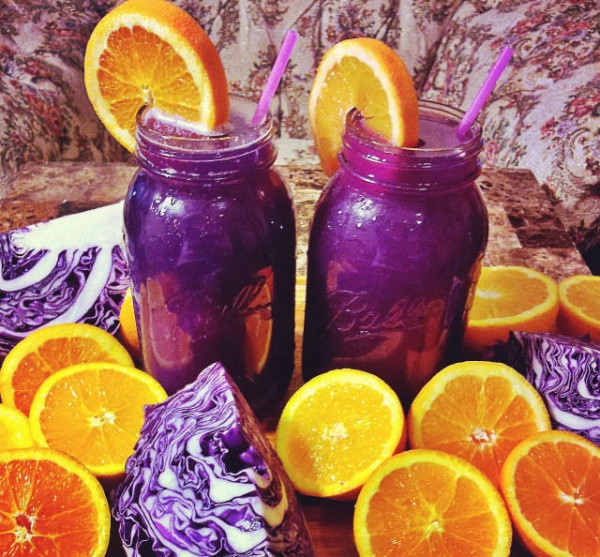  Jugo antic&aacute;ncer con col morada y remolacha