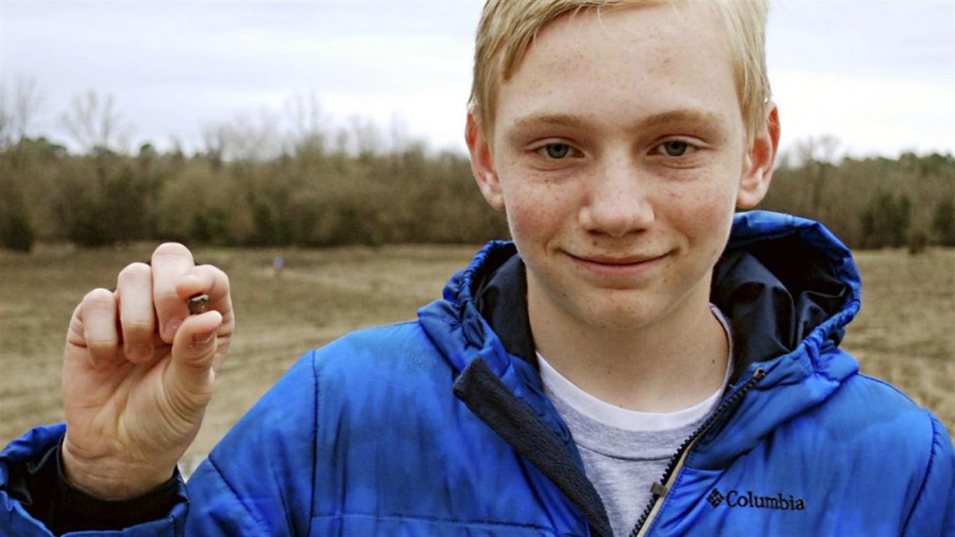 Chico de 14 a&ntilde;os se hizo millonario al encontrar un diamante en un parque