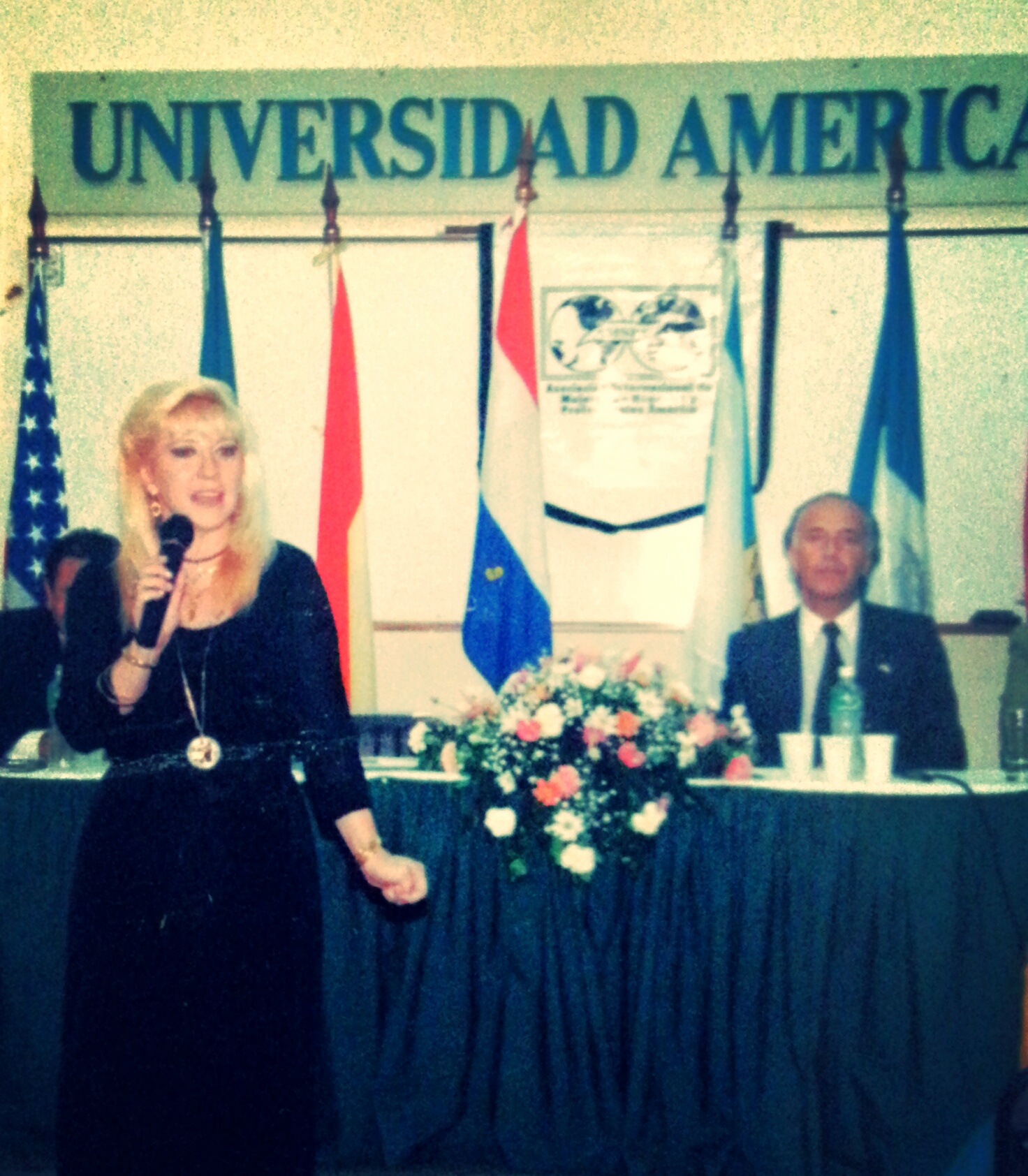 LUZ MARIA SCHEMBORI GANA EL PREMIO INTERNACIONAL DE SOLIDARIDAD 