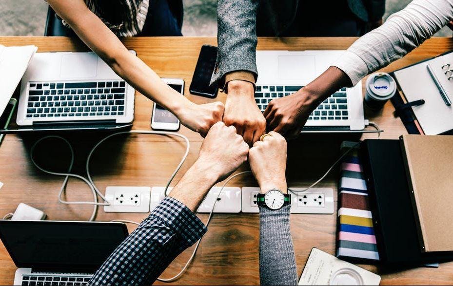 Qu&eacute; aporta el Team Building al ambiente de trabajo