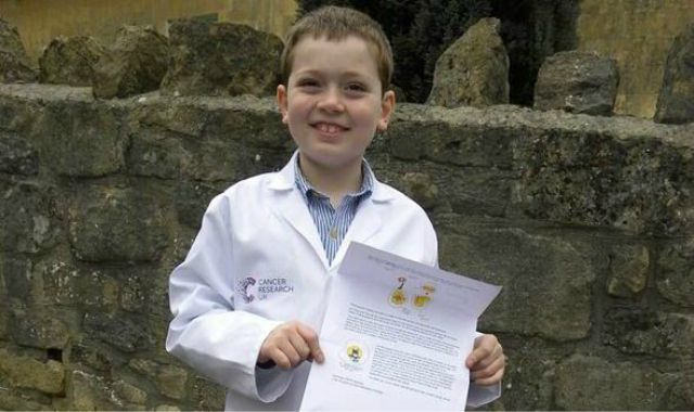 Ni&ntilde;o de ocho a&ntilde;os deja boquiabiertos a cient&iacute;ficos con su propuesta de combatir el c&aacute;ncer