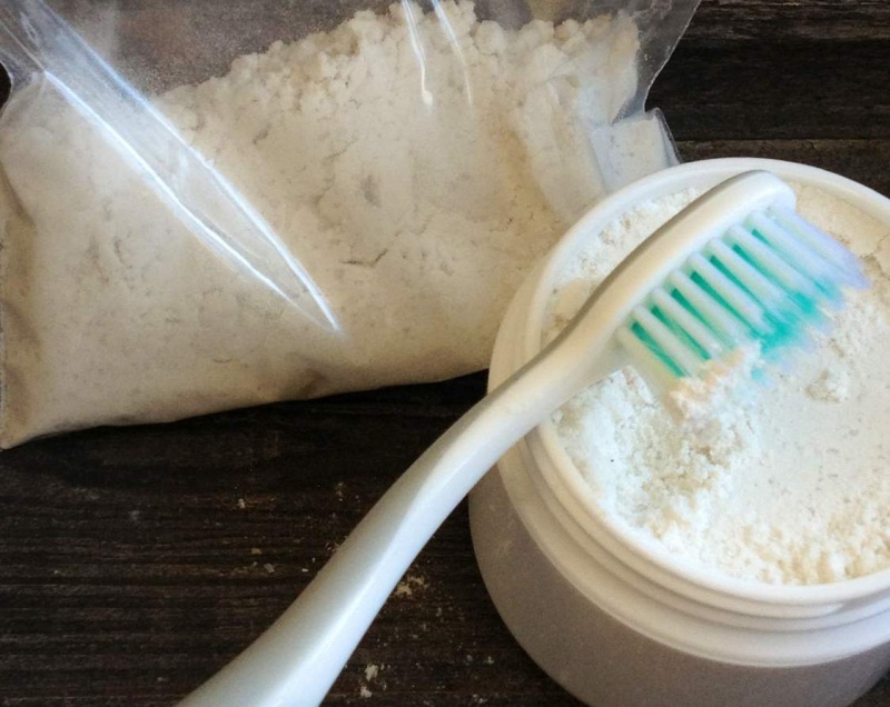 Pasta dental sin fl&uacute;or con aceite de coco