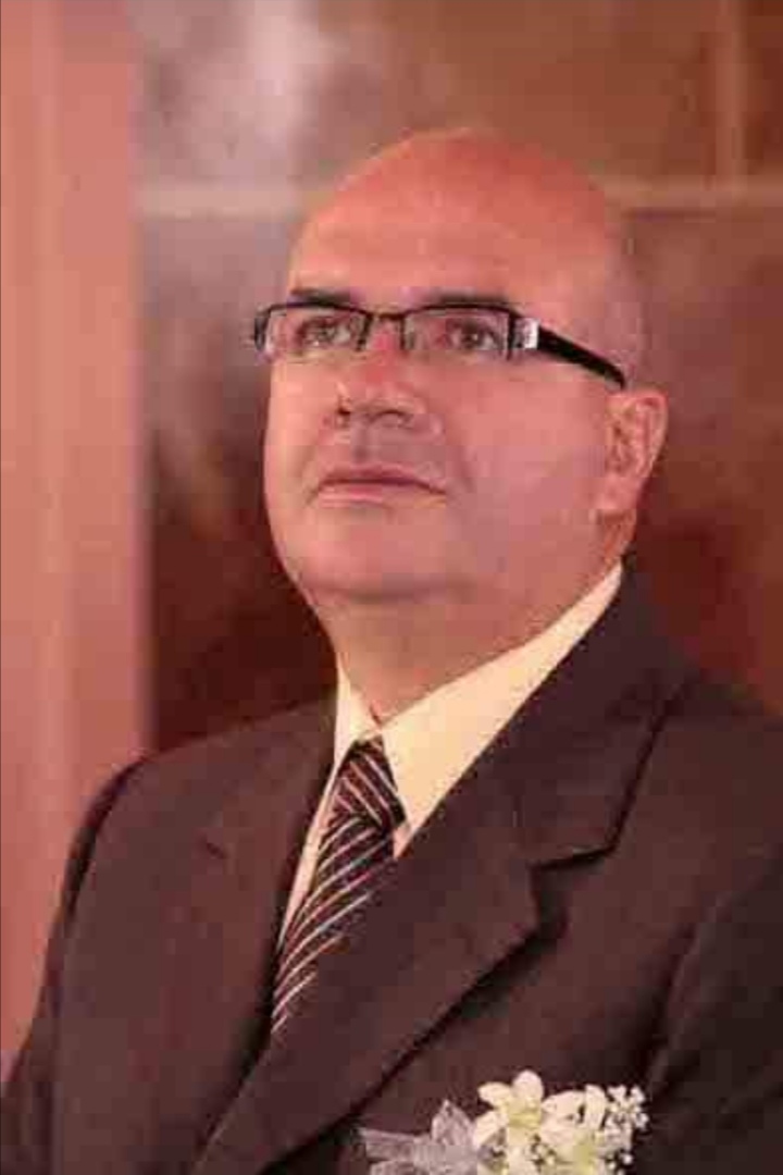Docente Manuel Paz G&oacute;mez, candidato Centro de Estudios e Investigaciones Docentes. 