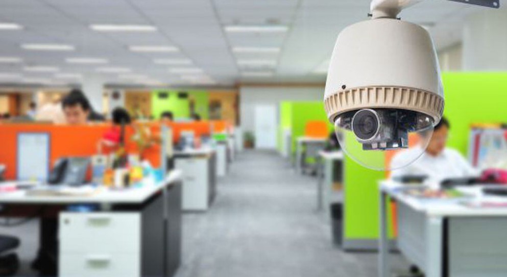 &iquest;Pueden instalar c&aacute;maras de videovigilancia en el trabajo?