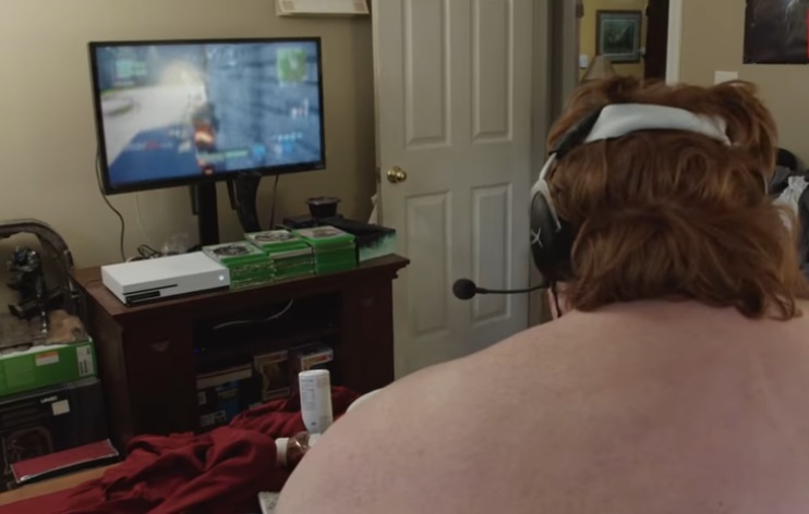 Gamer pesa 317 kg por jugar desnudo todo el d&iacute;a videojuegos