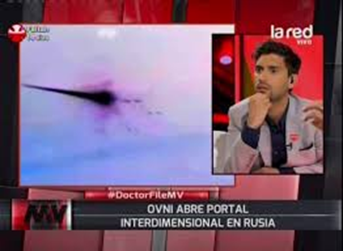 Impresionante OVNI destruye meteorito: