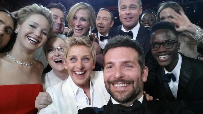 Samsung donar&aacute; un d&oacute;lar por cada retuit del 'selfie' de los Oscar