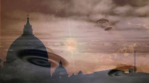 &iquest;Qu&eacute; oculta el Vaticano sobre los extraterrestres?: