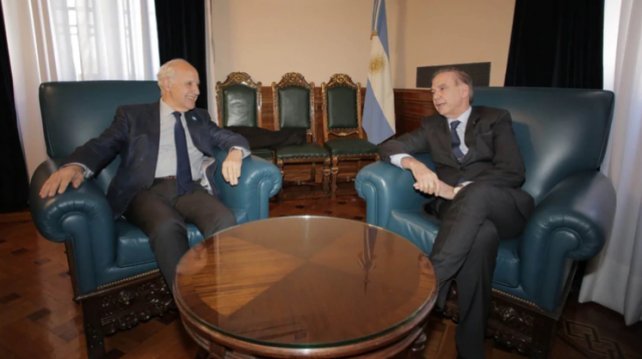 Lavagna sigue cerca de Alternativa Federal