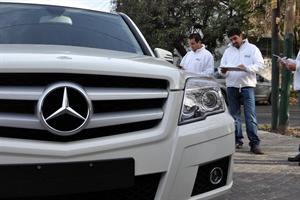 Evasi&oacute;n millonaria de patentes en autos de lujo