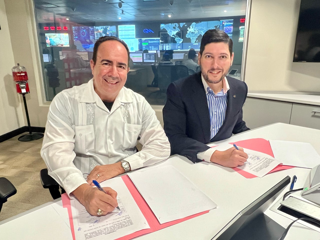 GM Sectec y UPR R&iacute;o Piedras firman convenio enfocado en la seguridad cibern&eacute;tica