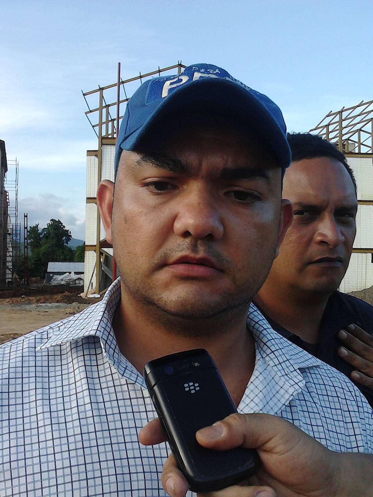 CONCEJAL DE ROSCIO, PIDE PUBLICACION DE LAS LISTAS DE ADJUDICADOS DEL COMPLEJO HABITACIONAL HUGO CHA