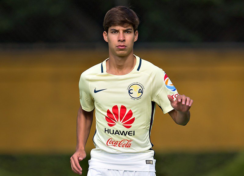 Diego La&iacute;nez Joven promesa del Am&eacute;rica 14 kilates el chaval