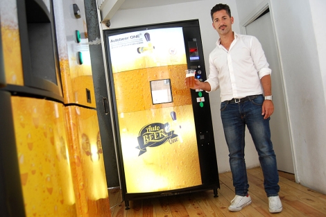 La m&aacute;quina expendedora de cerveza