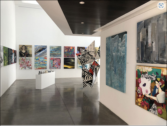  Un d&iacute;a de exposici&oacute;n (pinturas)