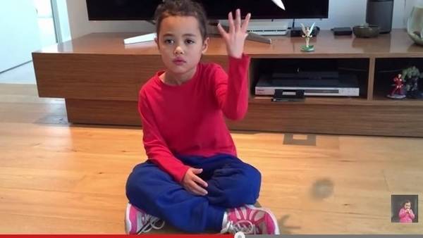 La asombrosa nena de 6 a&ntilde;os que emboca todo lo que lanza