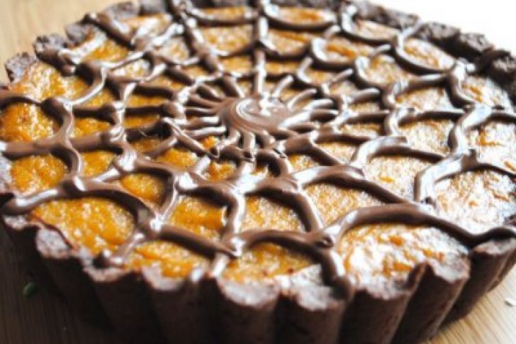Tarta de chocolate y calabaza para Halloween