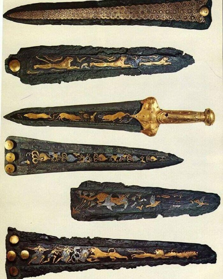 IMPERIOS EN GUERRA