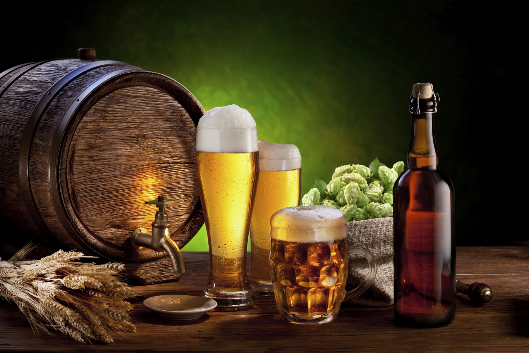 &iquest;La cerveza es beneficiosa para la salud? &iexcl;Lee 10 buenas razones para beberla!