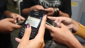 Venezolanos burlan el acoso a la prensa de Maduro gracias a Internet 